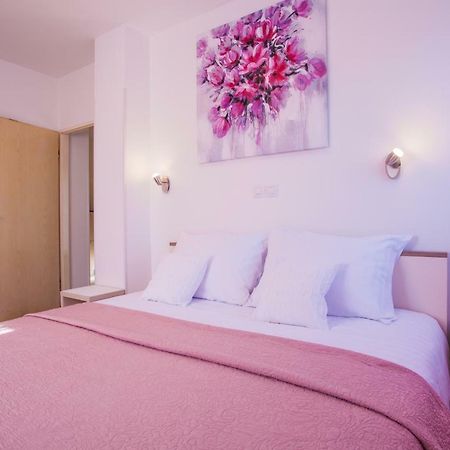 קרס Apartman Madlen מראה חיצוני תמונה