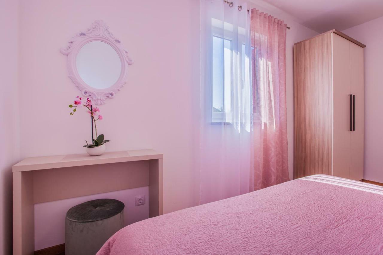 קרס Apartman Madlen מראה חיצוני תמונה