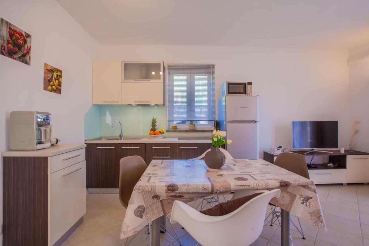 קרס Apartman Madlen מראה חיצוני תמונה