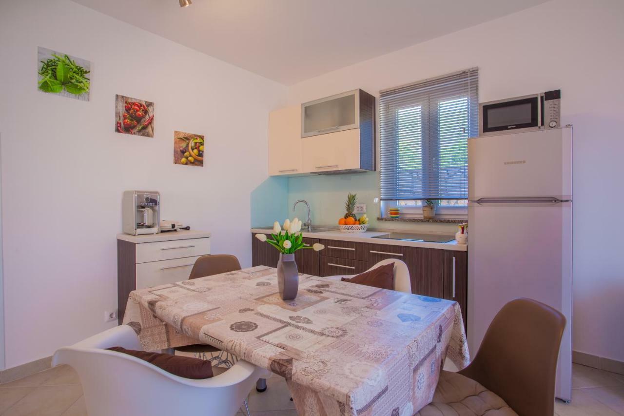 קרס Apartman Madlen מראה חיצוני תמונה