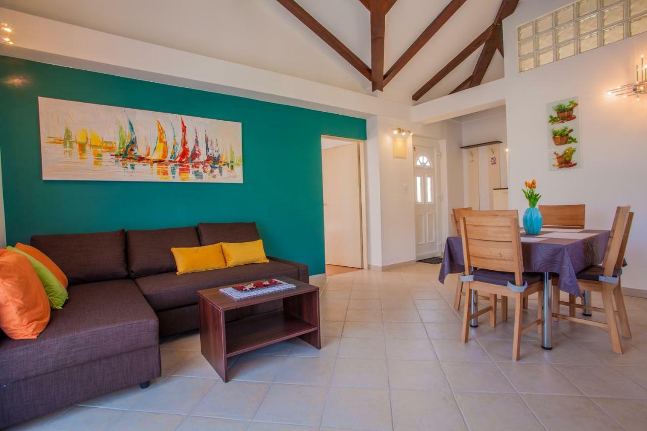 קרס Apartman Madlen מראה חיצוני תמונה
