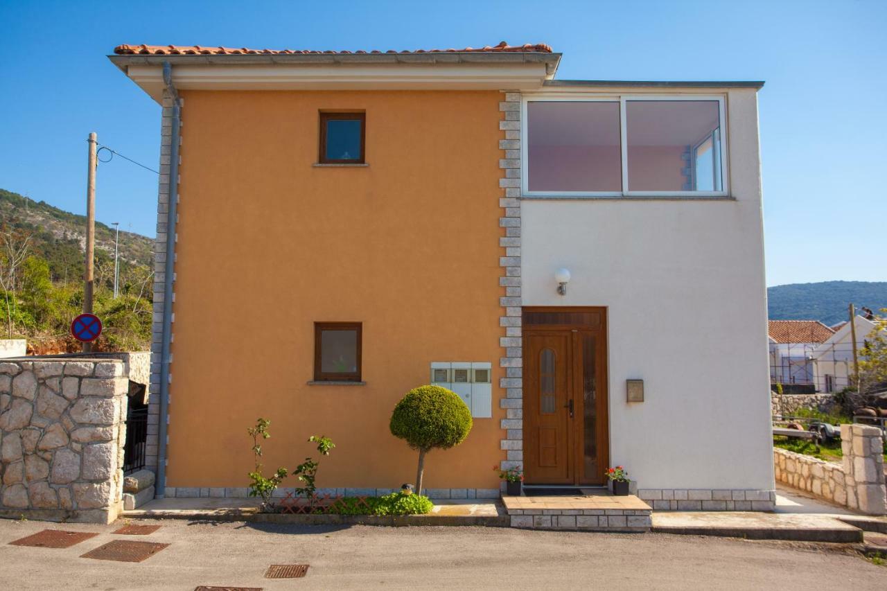קרס Apartman Madlen חדר תמונה